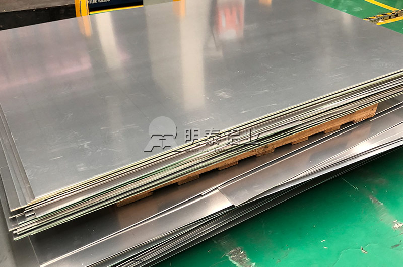 廣東電池托盤用鋁合金板帶規(guī)格有哪些？具體價(jià)格多少